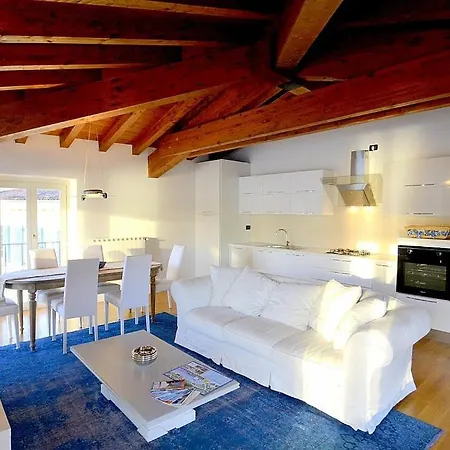 Lägenhet Sleeps 5 Air Con *